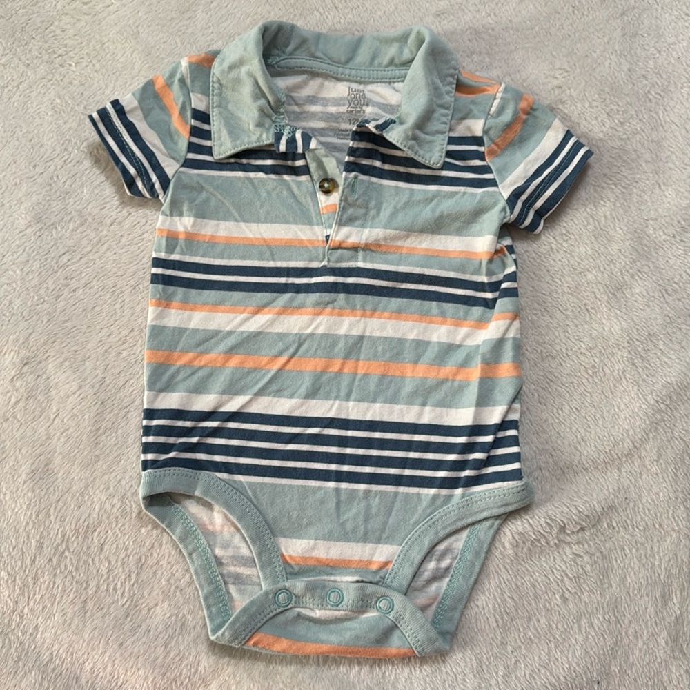 Carters short sleeve onesie (12M)
